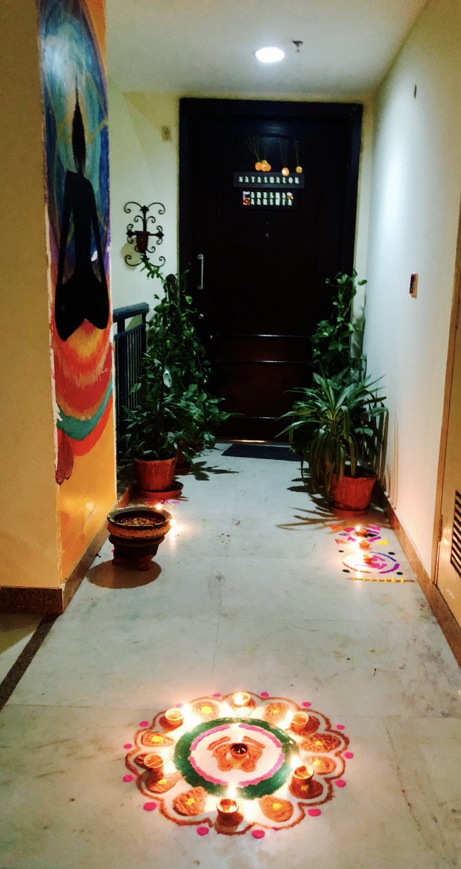 wordless-wednesday-natasha-musing-diwali-2018-from-our-doorsteps