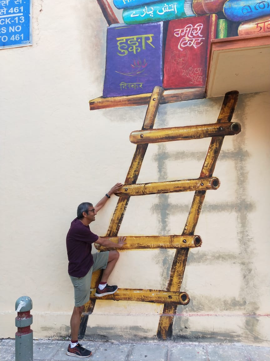 wordless-wednesday-natasha-musing-lodhi-art-district-ladder