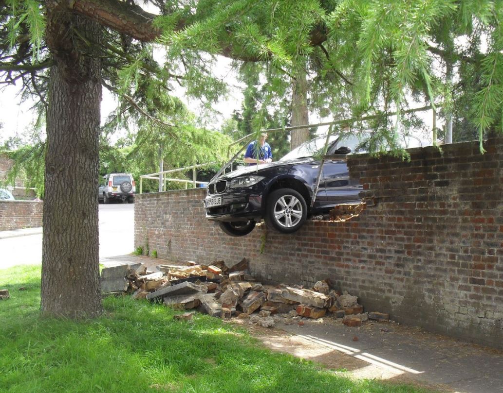 Car-crash-wall
